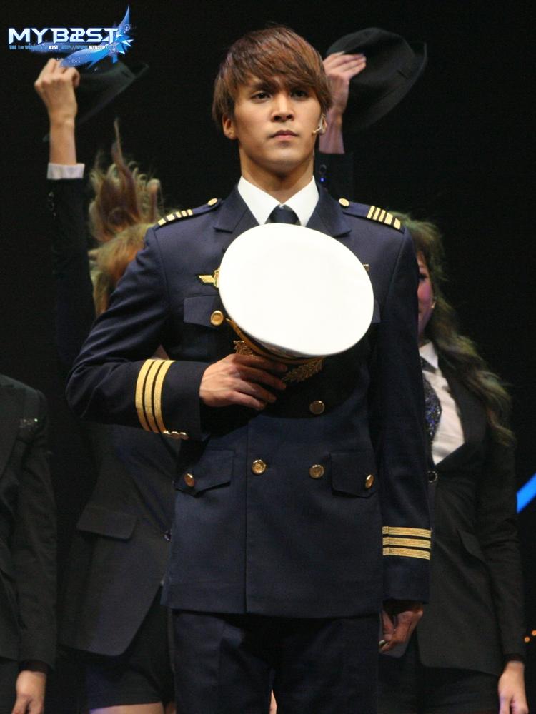 Dongwoon nuotraukos 121221dw-cmiyc4